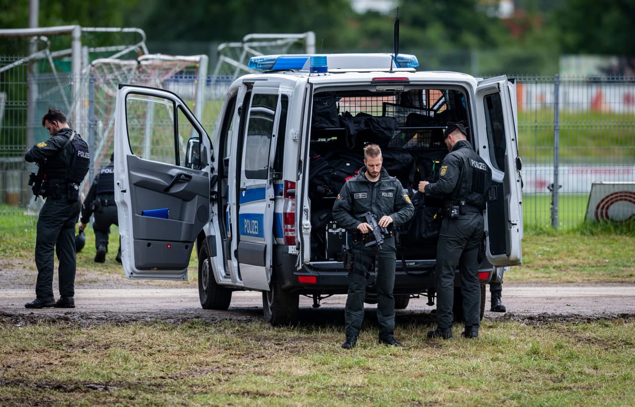 Arrestan al 'Rambo de la Selva Negra', el hombre que desarmó a 4 policías y se escondió en un bosque durante 6 días