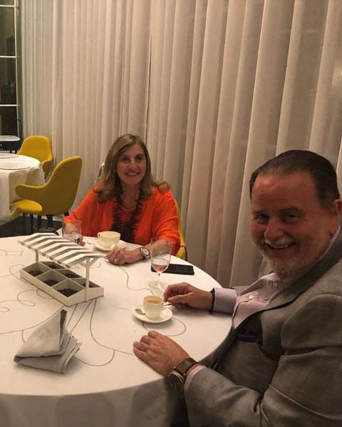 En su reciente visita a España tuvo unas vacaciones para degustar varios platillos que lo dejaron encantado. Su esposa Mily lo acompañó en esta aventura culinaria.