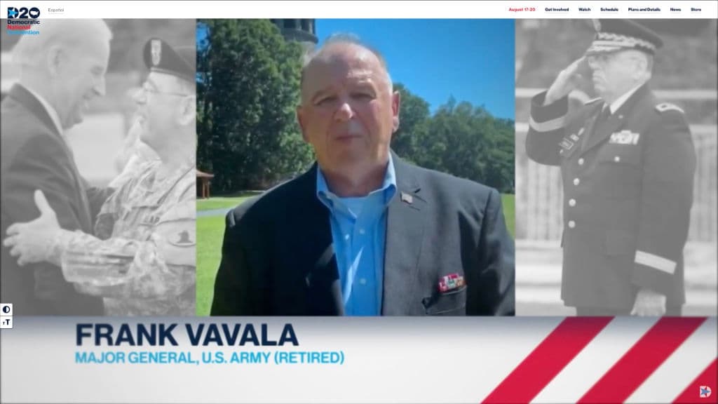 El Mayor General retirado del Ejército, Frank Vavala, otro de los oradores de la convención.
