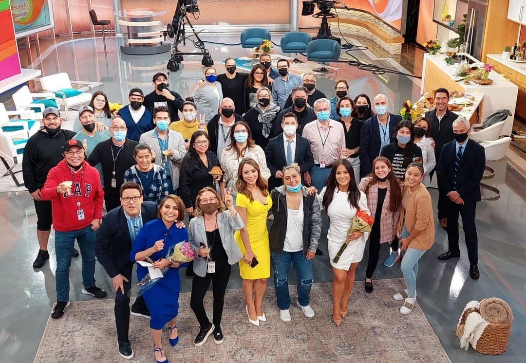 “Y nació Despierta América en Domingo. Gracias a todos quienes lo hicieron posible. Muy agradecidos por sus comentarios, apoyo y sintonía.”, escribió Raúl González, quien encabeza el show matutino dominical.