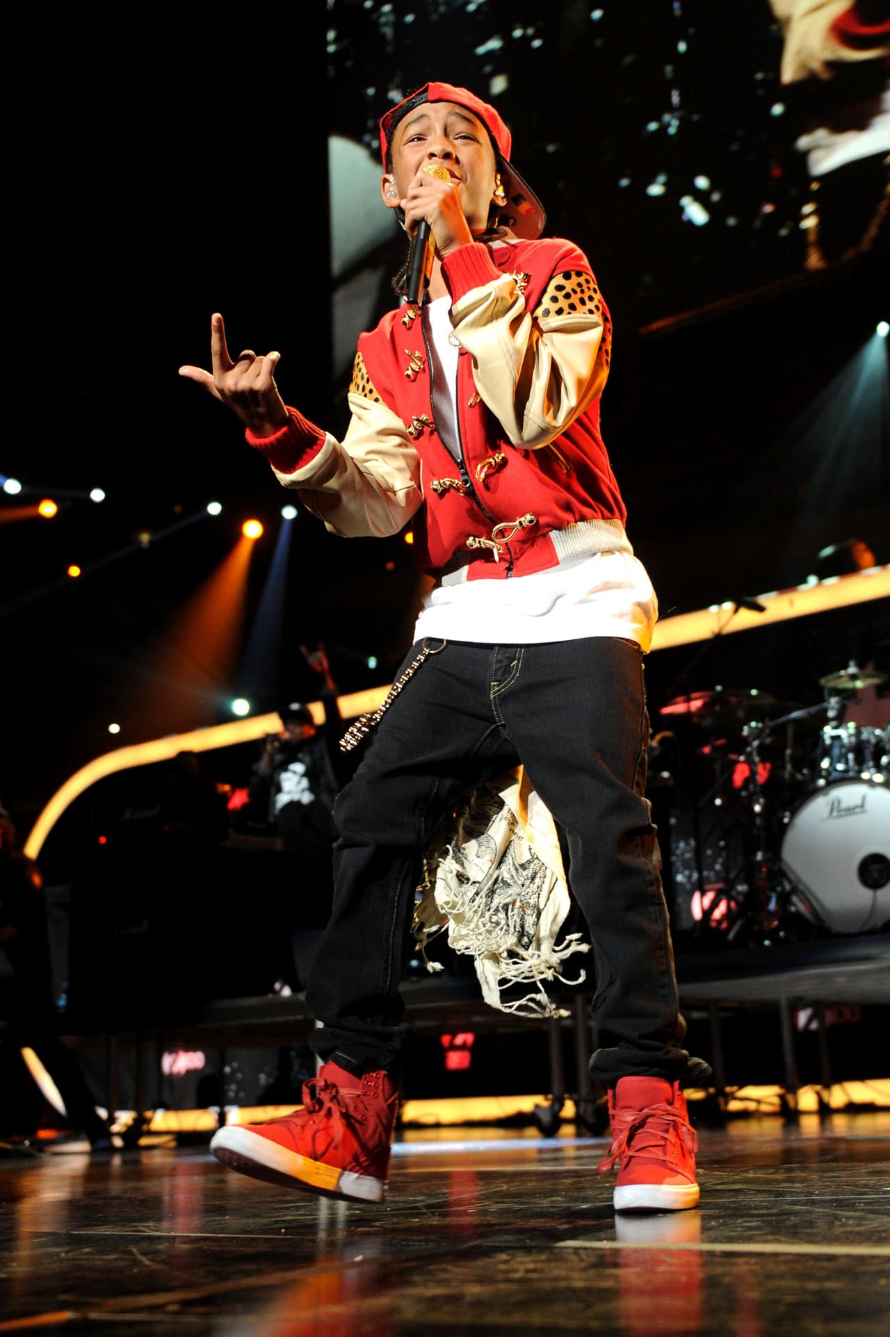 'Feel the music' es la idea que nos emite Jaden Smith cada vez que nos presume su look urbano.