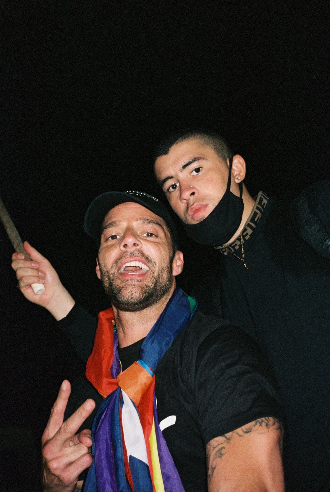 "Yo soy boricua, pa' que tú lo sepas": son puertorriqueños, artistas y ahora hermanos Ricky Martin y Bad Bunny.