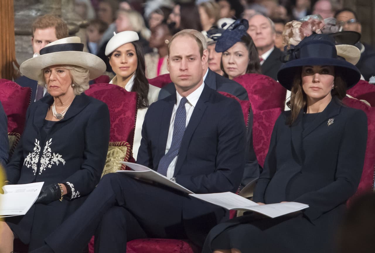 Las grandes ausentes ese fin de semana fueron su madre, Doria Radlan, y su futura concuñada Kate Middleton.