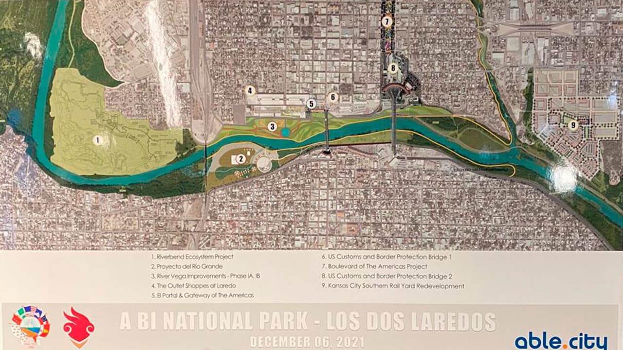 Las autoridades locales de Nuevo Laredo (México) y Laredo (Estados Unidos) propusieron la construcción de un
<b>Parque Binacional entre ambas ciudades fronterizas</b> que tomará como modelo el
<a href="https://www.univision.com/local/san-antonio-kwex/river-walk-peces-invasores-acuarios-caseros-residentes">River Walk de San Antonio</a>.