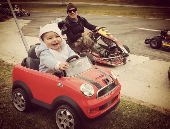 Marcus Ornellas se divierte con su pequeño: "Pura adrenalina con este cachetes".