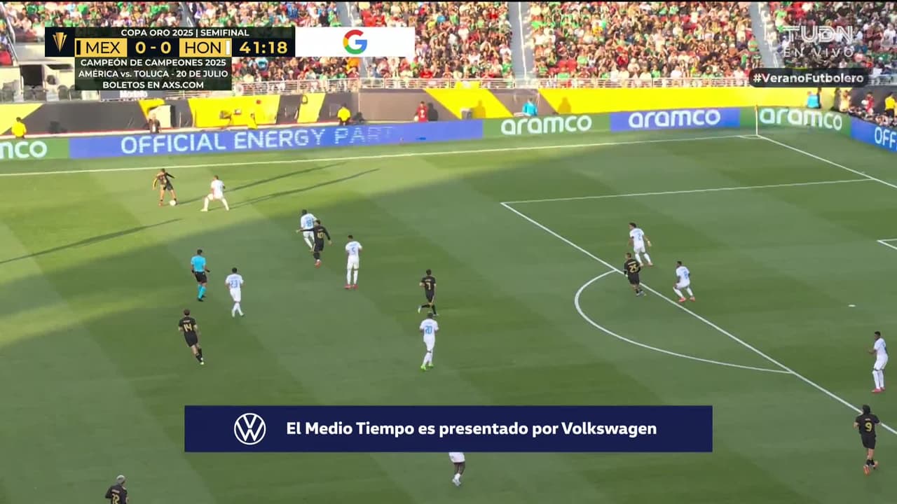 ¡TIRO ATAJADO! disparo por Marcel Ruíz.