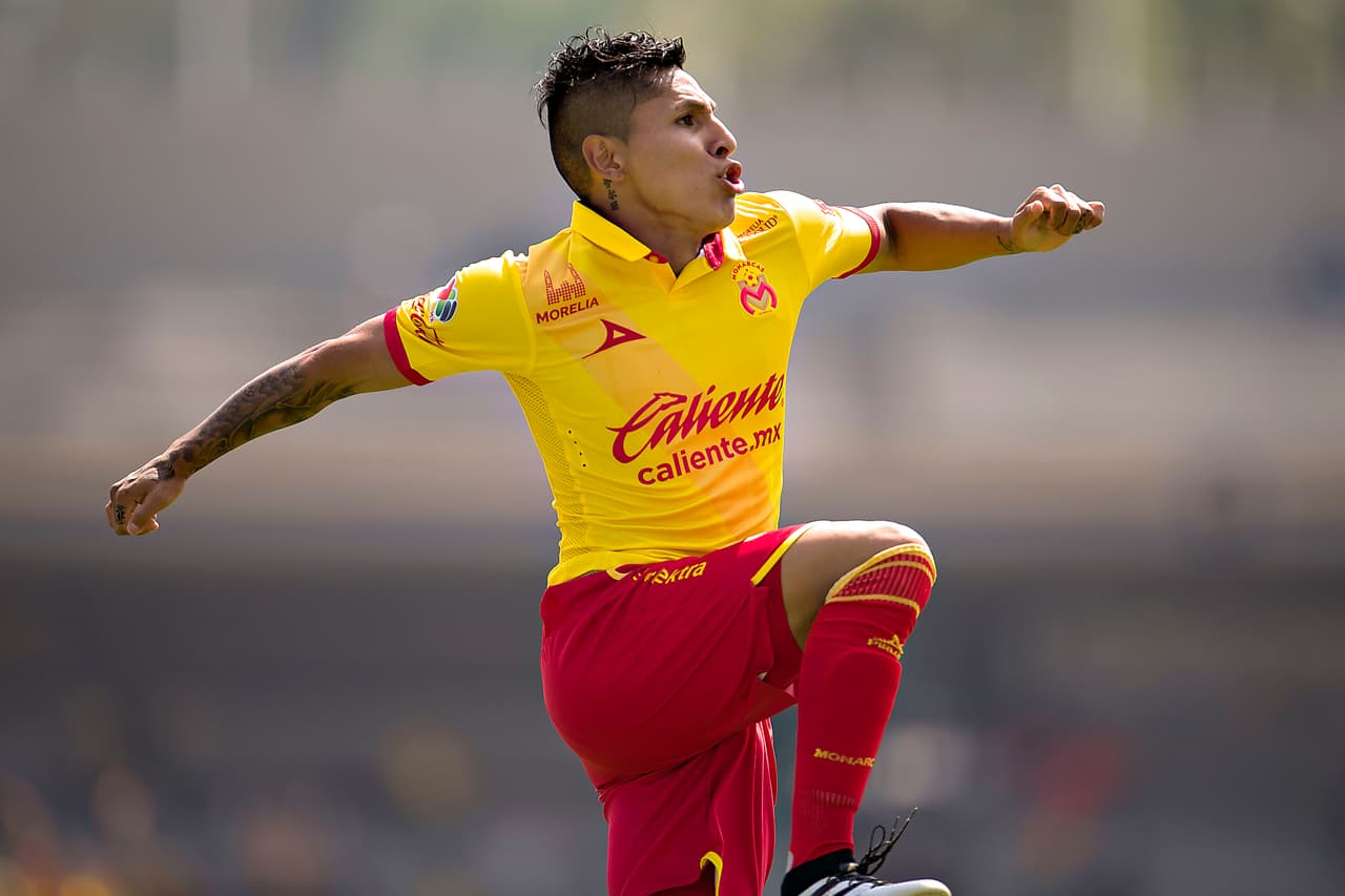 El peruano Raúl Ruidíaz fue una de la sorpresa del Apertura 2016, luego de que en su primer torneo en México logró convertirse en campeón de goleo con Monarcas Morelia con 11 anotaciones.