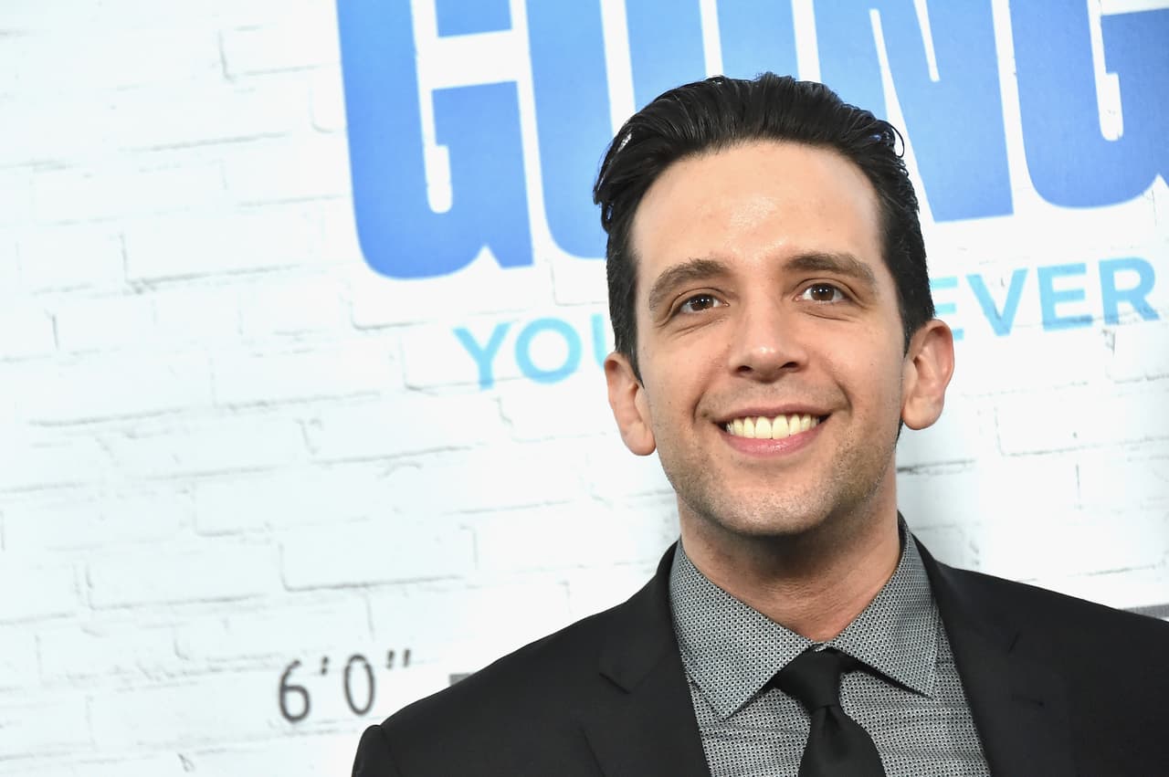 <b>Nick Cordero, 41 años.</b> Este actor canadiense fue nominado al premio Tony y se especializó en interpretar a tipos duros en Broadway.
<a href="https://www.univision.com/famosos/muere-el-actor-nick-cordero-tras-luchar-durante-95-dias-con-las-complicaciones-del-coronavirus-fotos"><u>Falleció de covid-19 el 5 de julio</u></a>.