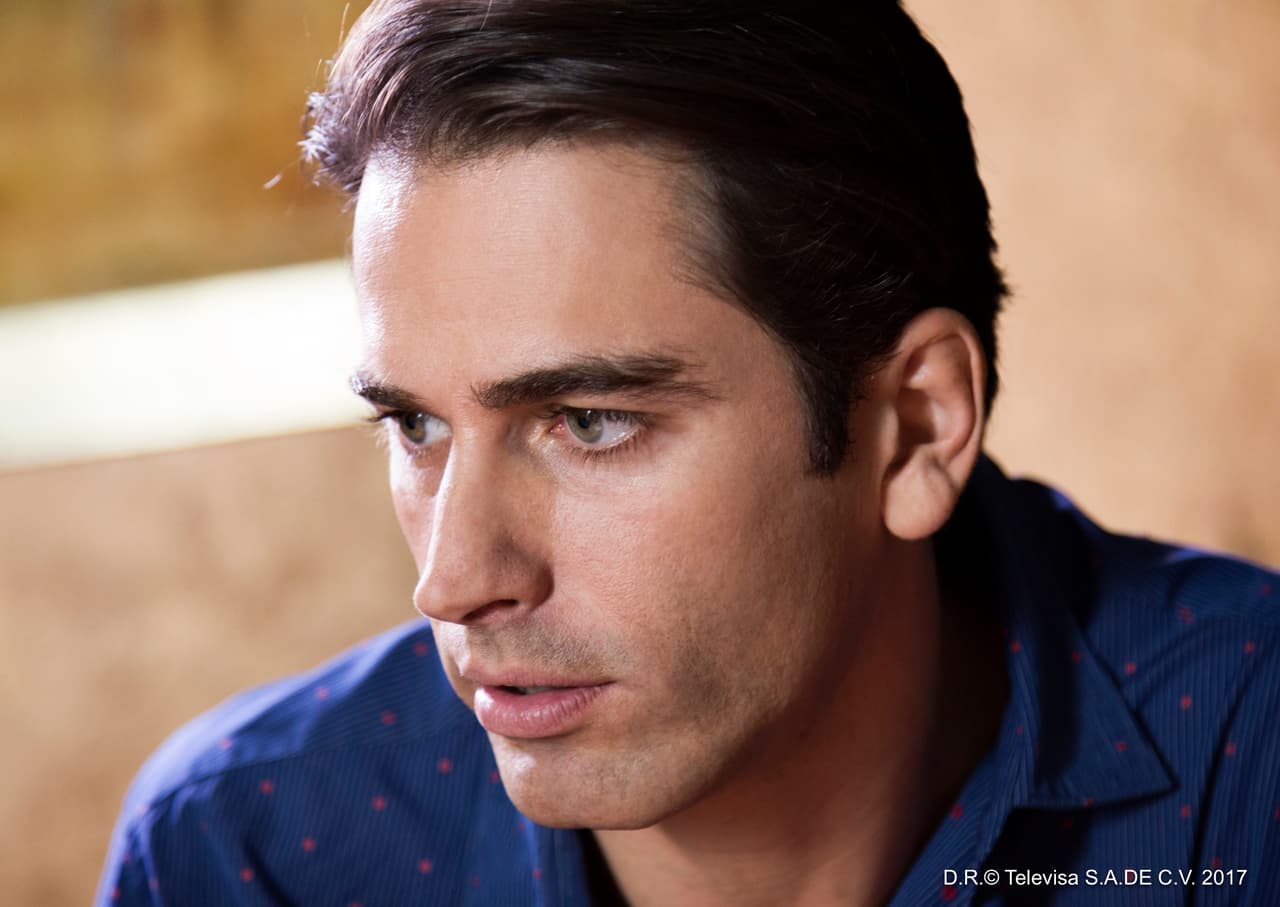 Fabián Moura es 'Rossen'