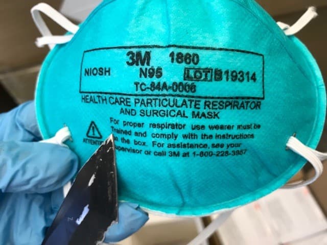 Las máscaras falsas N95 podrían haber representado un riesgo de exposición al coronavirus para los trabajadores de la salud.
<br>