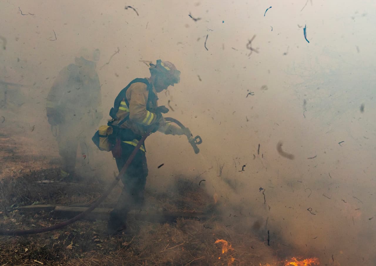 <b>Laura Garcia:</b> "Que Dios los bendiga y cuide siempre a los bomberos(héroes)"
<br>