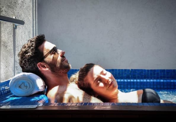 La pareja se da tiempo para disfrutarse, Marcus detallista comparte algunos momentos íntimos:"¡Mi eterna luna de miel contigo!".