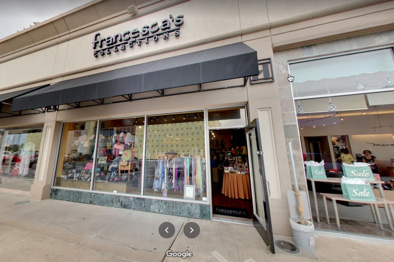 <b>Francesca's.</b> Según el estudio, esta compañía de ropa femenina buscará una reestructuración bajo la protección de las leyes de quiebra si no puede "reunir suficiente capital adicional". Aunque la compañía tenía 700 ubicaciones al final del segundo trimestre, cerrará aproximadamente un 20% (140 tiendas) para finales de año.