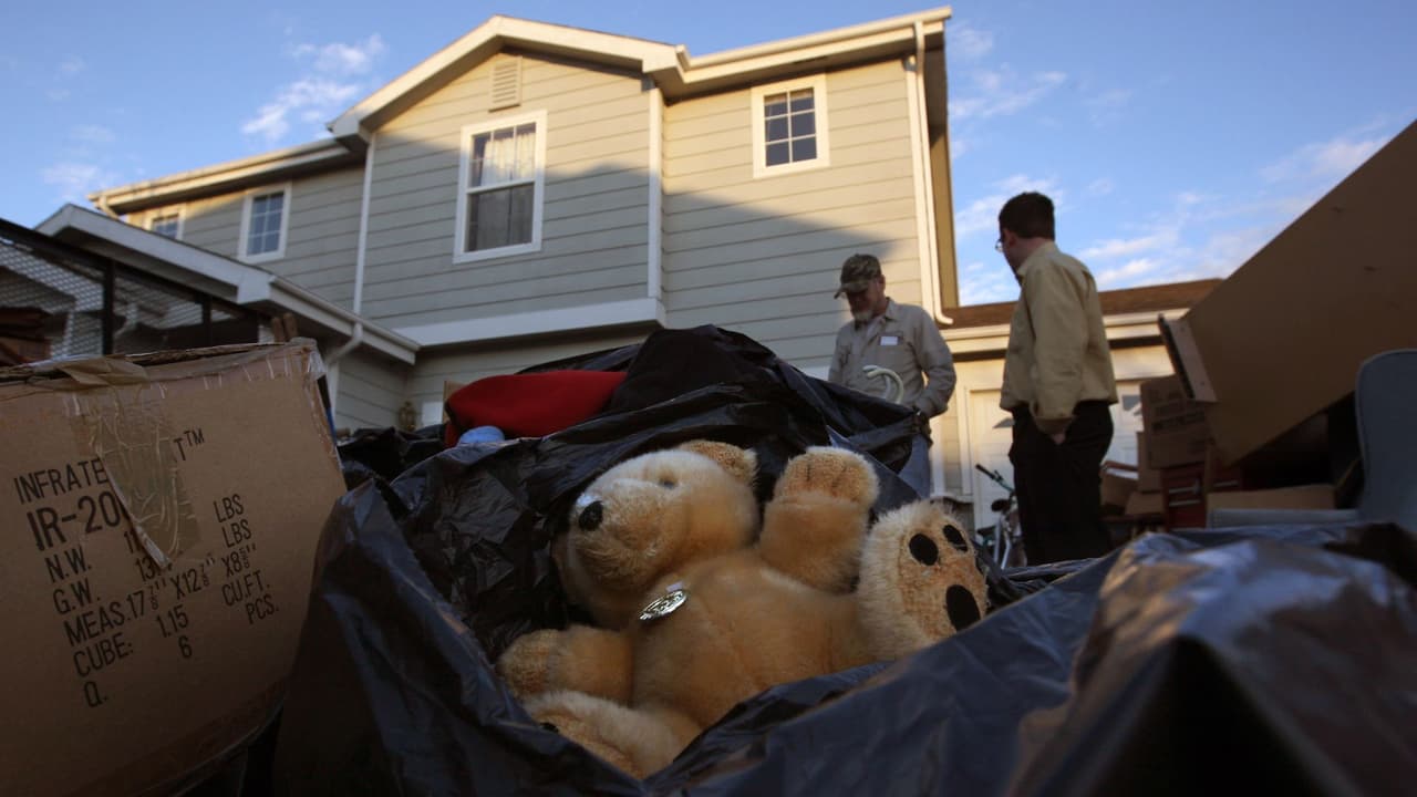 "Muchos nos vamos a ver en la calle": llega a su fin la moratoria de desalojos y debes conocer tus derechos