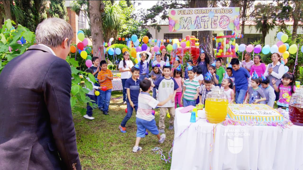 Se puso súper feliz al ver la gran sorpresa por su cumpleaños.