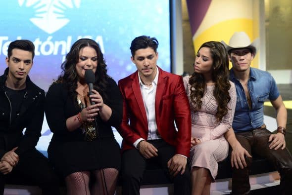 Mira los mejores momentos detrás de cámaras y en el escenario con todas las estrellas que llegaron a Teletón USA para participar en esta importante causa.