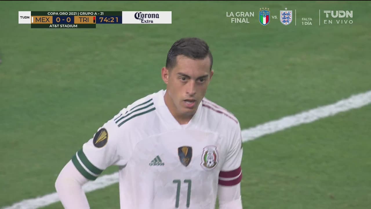¡De otro nivel! Phillip hace un atajadón ante Funes Mori