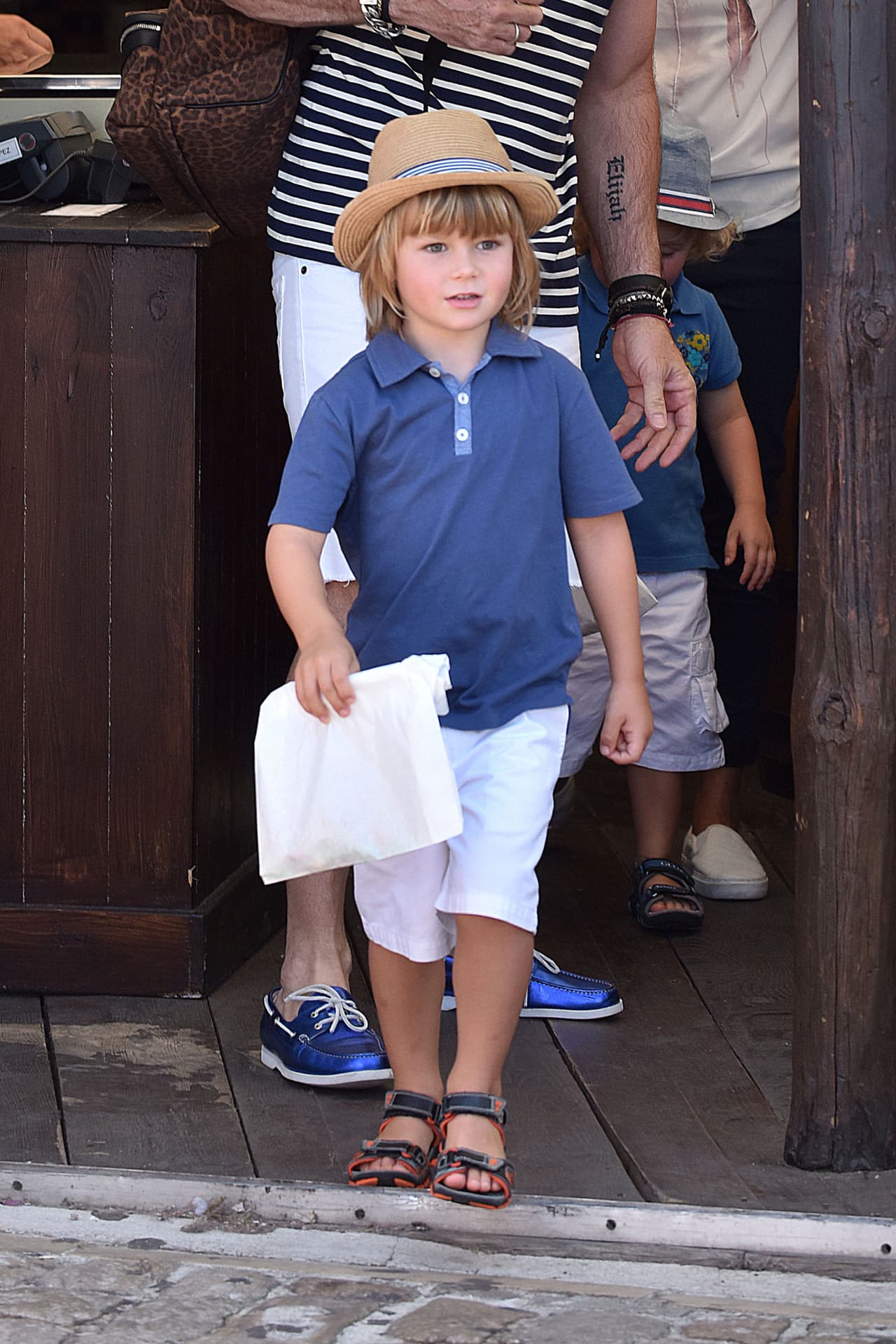 Las vacaciones familiares de Elton, David y sus hijos Zachary y Elijah.