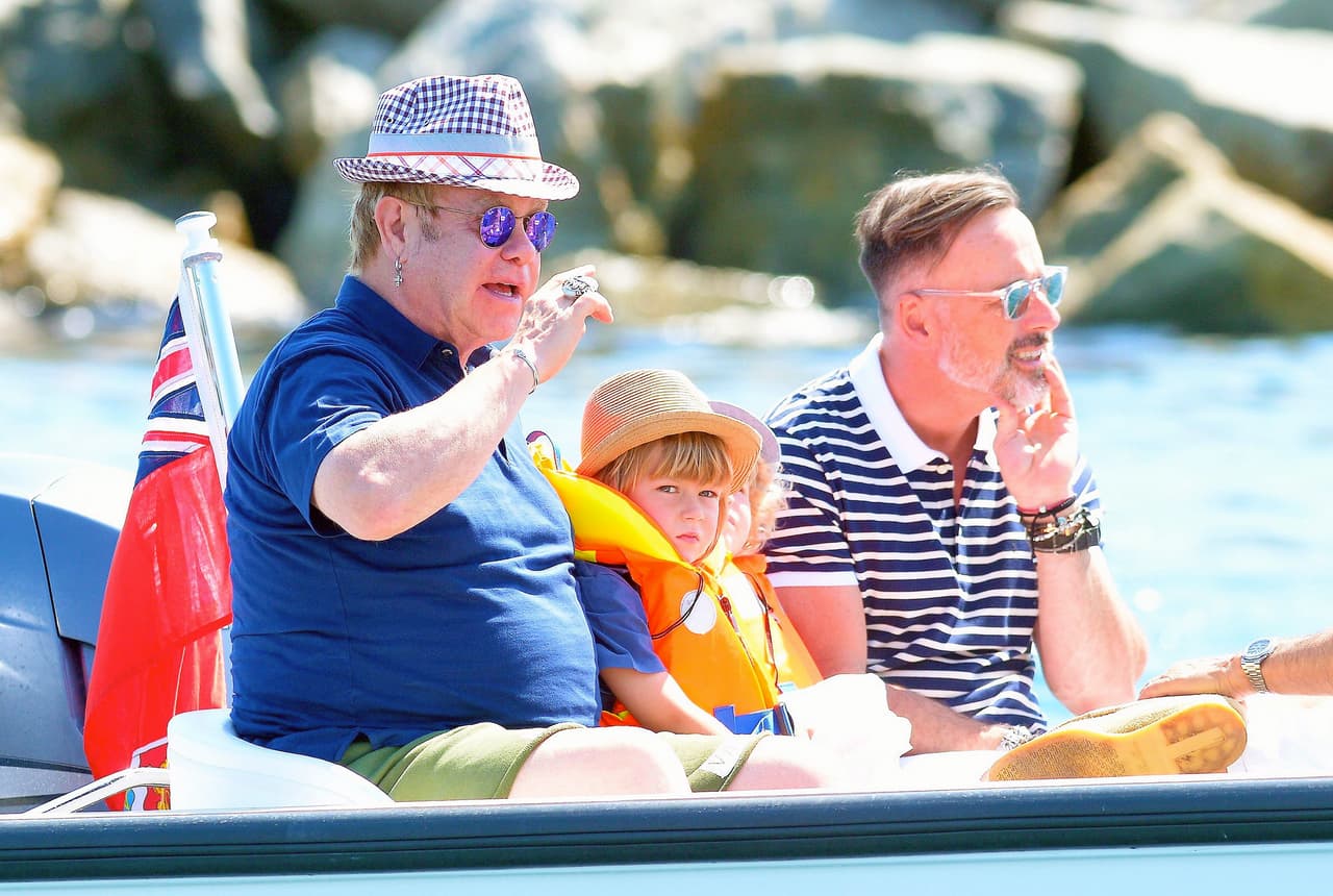Las vacaciones familiares de Elton, David y sus hijos Zachary y Elijah.