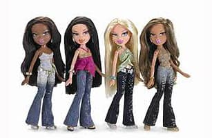 <b>Bratz. </b>Inicialmente consideradas las “anti Barbies”, estas muñecas de grandes ojos redondos tenían nombres modernos como Cloe, Jade o Yasmin. En la actualidad, el fabricante de Bratz, MGA Entertainment, está litigando con Mattel, a quien acusan de haber plagiado el estilo original con sus muñecas My Scene.