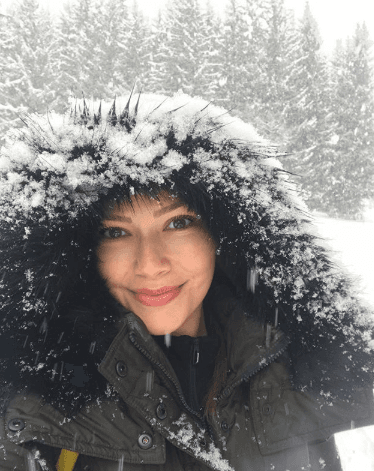 El frío tampoco la detiene. Este blanco panorama era digno de compartir en sus redes.