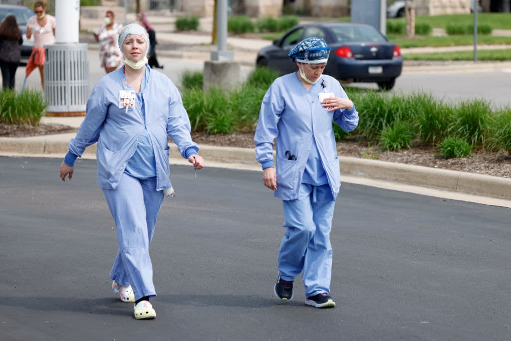 Trump propone limitar préstamos y dejar fuera a Enfermería como carrera profesional