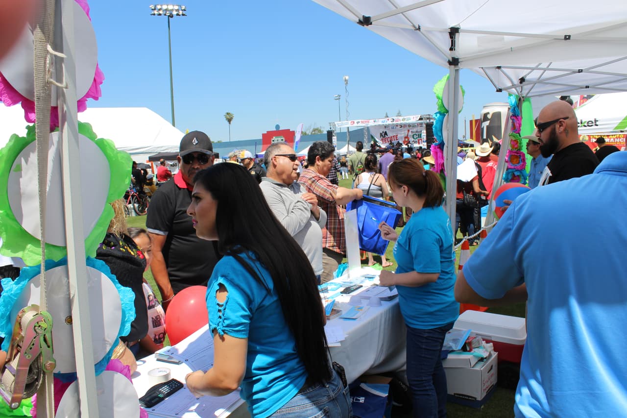 Música, comida, familia, diversión y un clima bellísimo fueron los ingredientes que hicieron del Festival del Cinco de Mayo en Fresno un éxito en un lugar nuevo ya que el centro de la ciudad está bajo construcción.,�/�