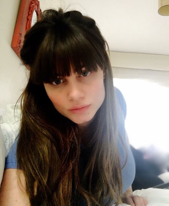 Victoria luce radiante, poco a poco ha recuperado su figura.