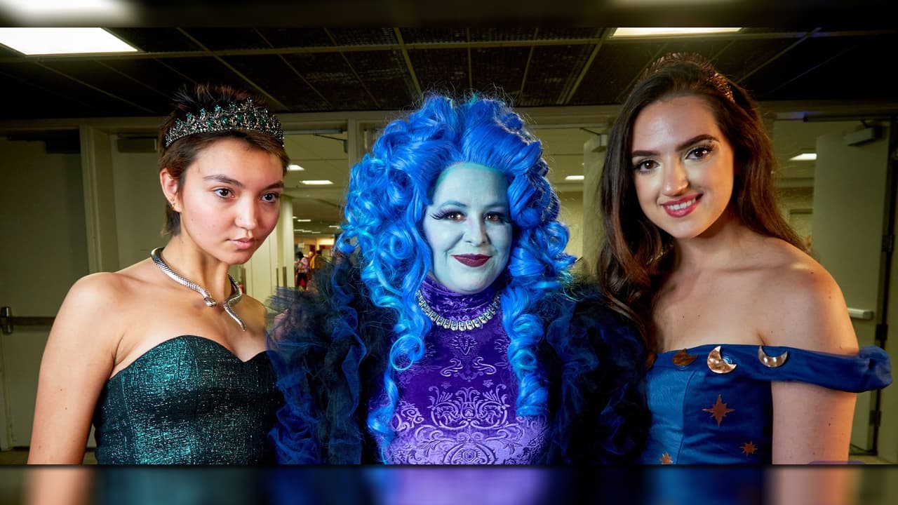 La emoción de los participantes era contagiosa, todos llegaban al Salt Palace Convention Center con sus disfraces favoritos para darle vida a personajes de fantasía y ciencia ficción.