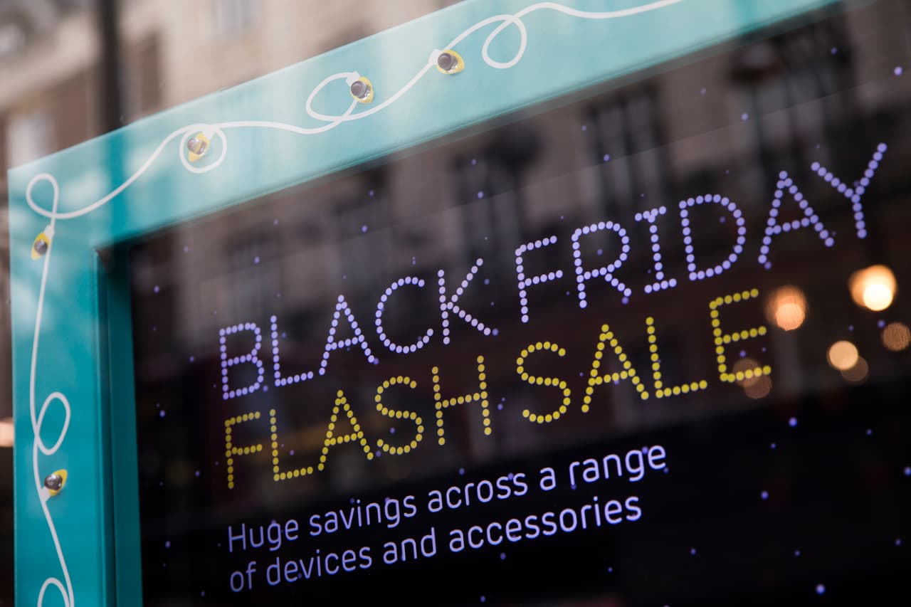 En 2015, los consumidores en Estados Unidos gastaron 10,400 millones de dólares en Black Friday.
