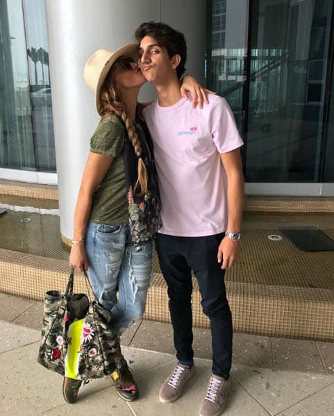 Por unas horas Lili pudo divertirse y olvidarse un poco de la pena de saber que su hijo está al otro lado del país.