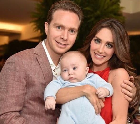 El hijo de Anahí y Manuel Velasco ha cautivado con su tierno rostro.