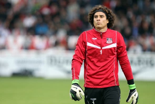 En el 2005 el futbolista Memo Ochoa se convirtió en pareja de la ex 'RBD'.