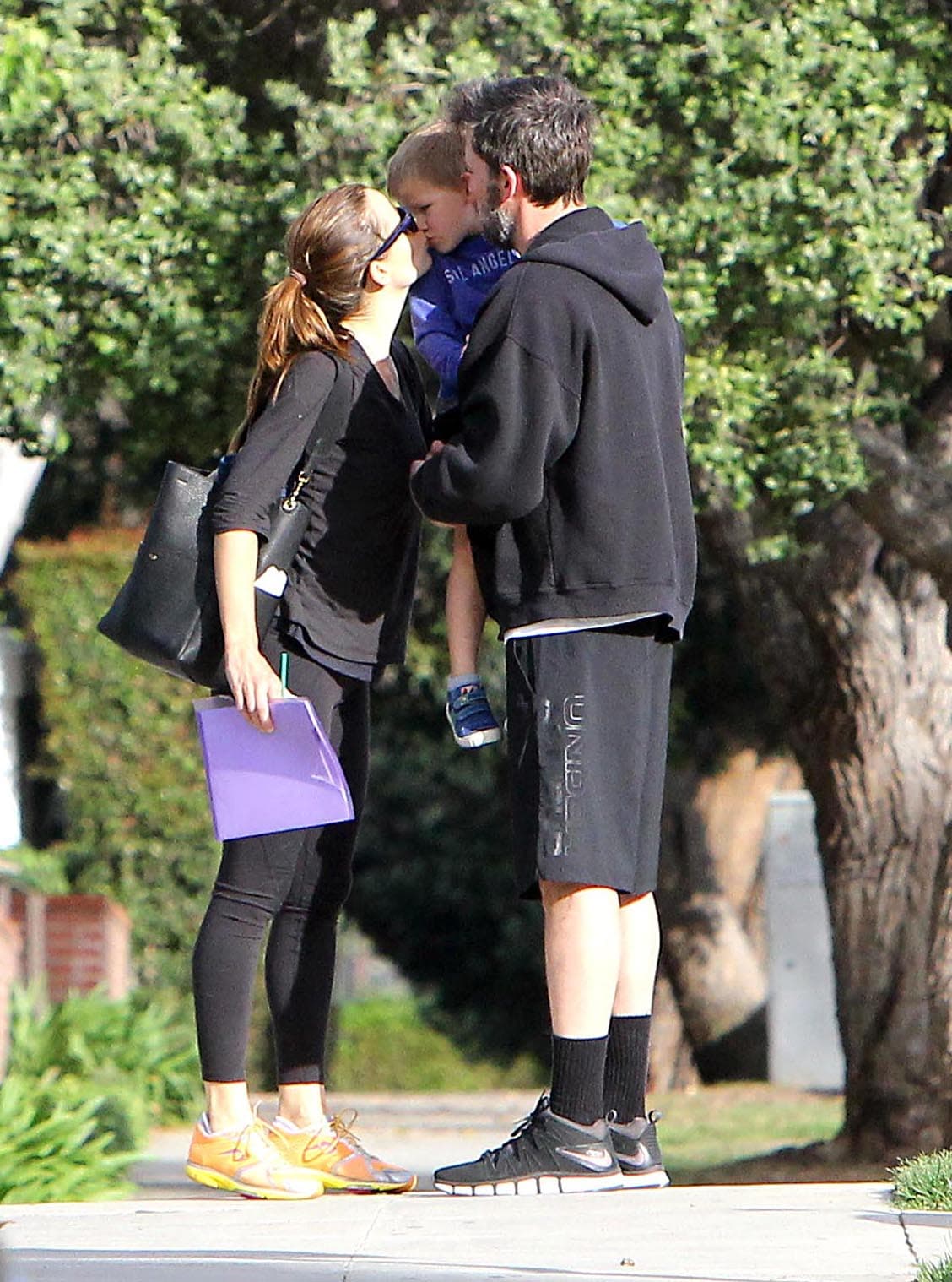 Nos da gusto que esta familia esté mejorando y se mantenga muy unida.