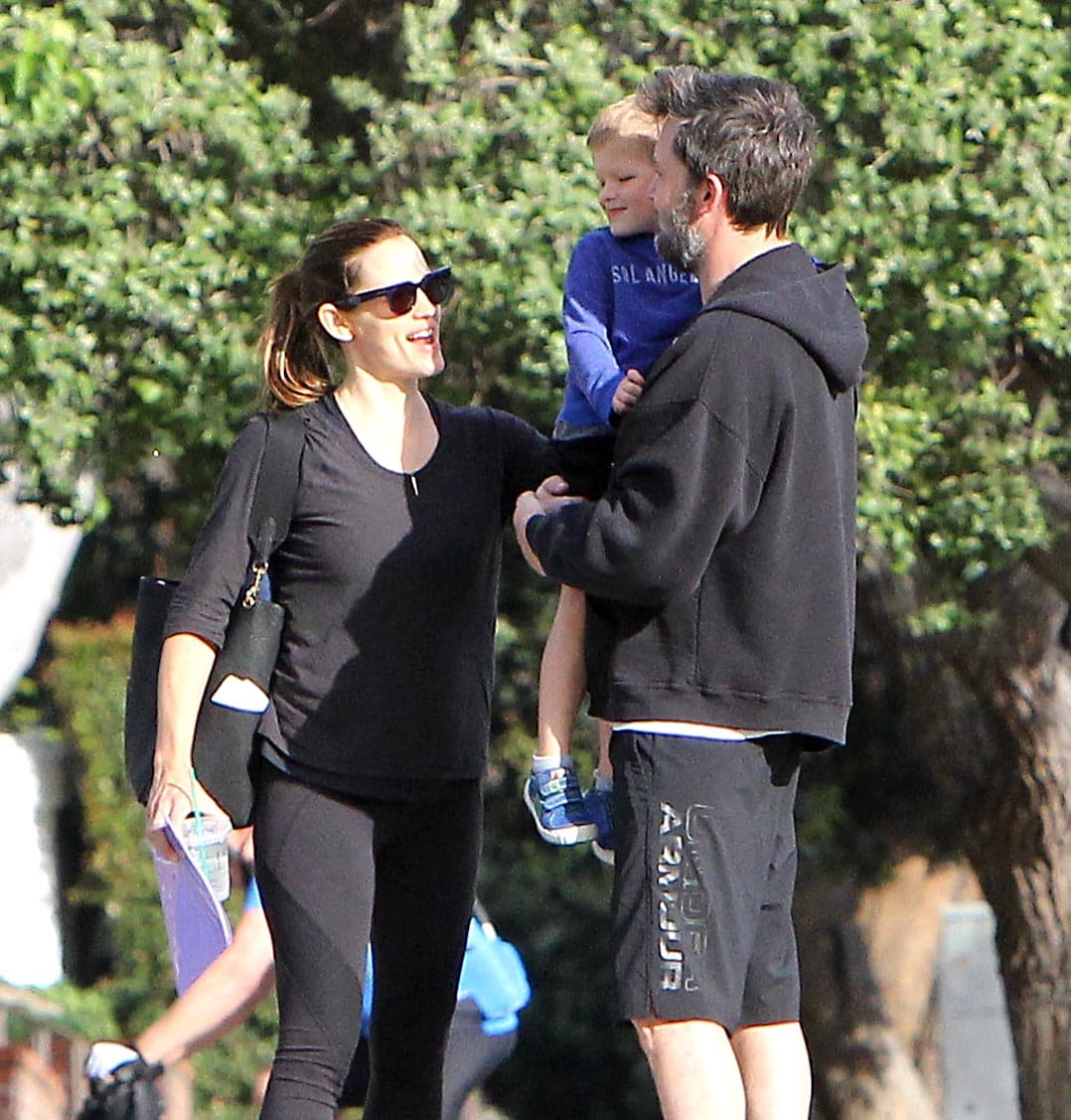 La actriz lucía contenta de que Ben los acompañara.