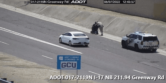 A bordo de su silla de ruedas, veterano tomó la carretera para ir a ver a su hijo