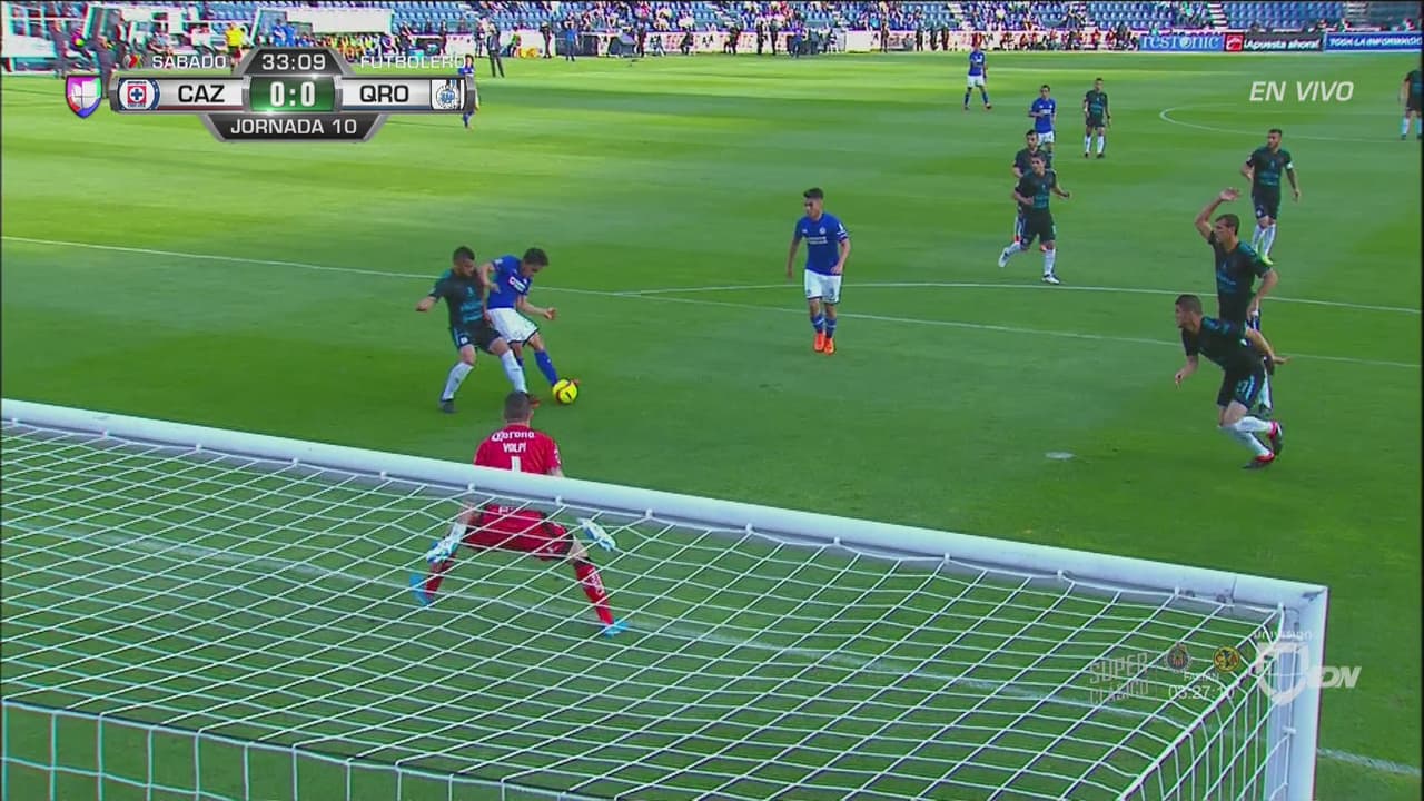 Jugadón entre ‘Caute’ y Mena que casi acaba en un golazo