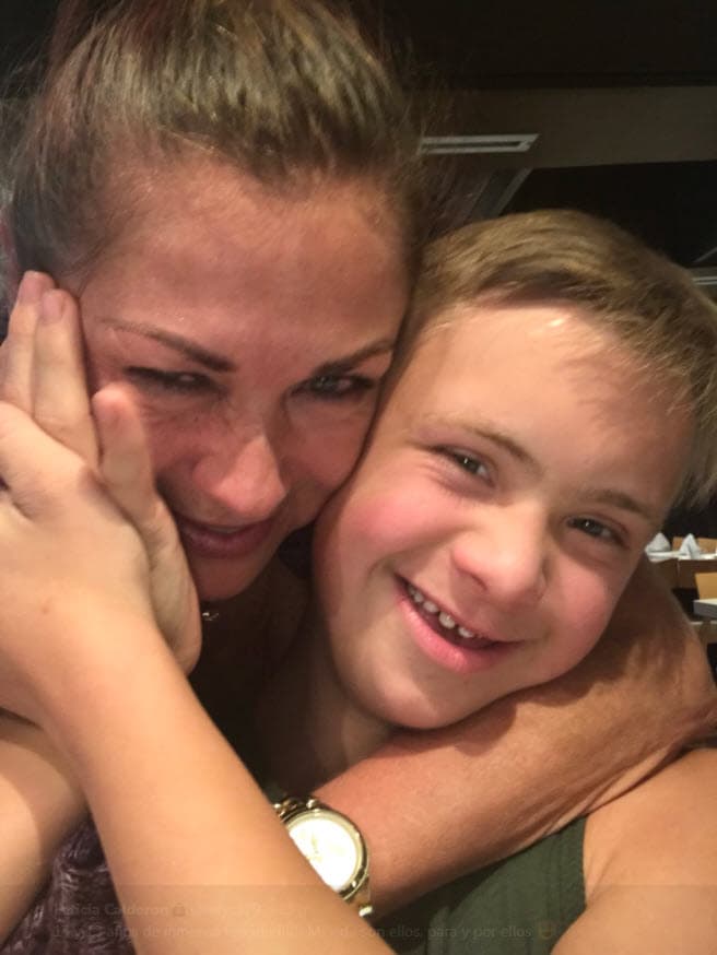 "
<b>No depende de ellos ni de mí, que él lo pida, que me llame, </b>que me diga si se los puedo llevar y coordinarnos porque ahora yo estoy grabando (la telenovela 'Imperio de mentiras')", dijo en otra emisión del show
<a href="https://twitter.com/deprimeramano/status/1278066016753508357" target="_blank">'De primera mano'</a>.
<br>