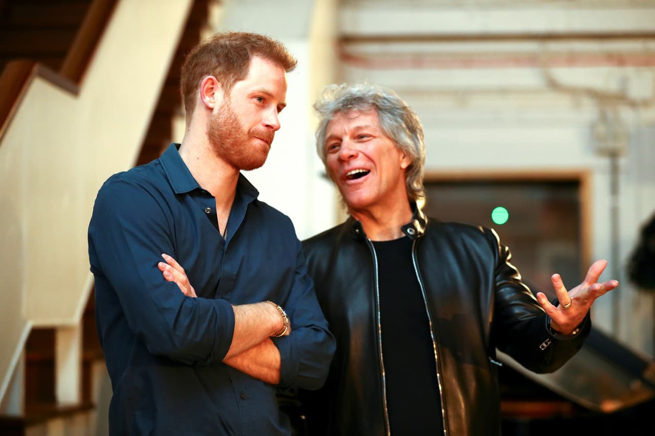 Para es fecha, Harry todavía formará parte del grupo de miembros de primer orden de la monarquía británica, pues su retiro es efectivo el 31 de marzo.