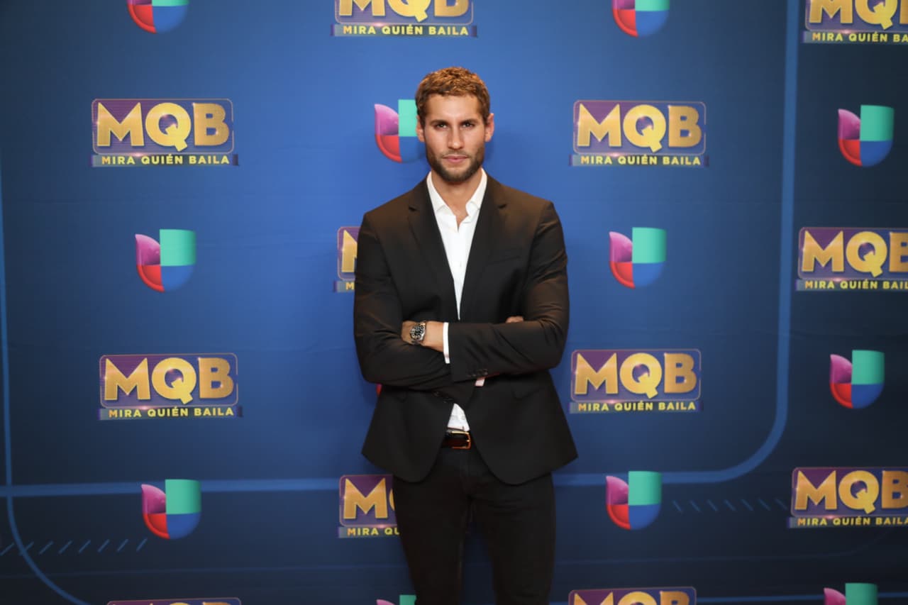 Franco Noriega, el 'naked chef', fue uno de los primeros en desfilar por la alfombra roja del evento.