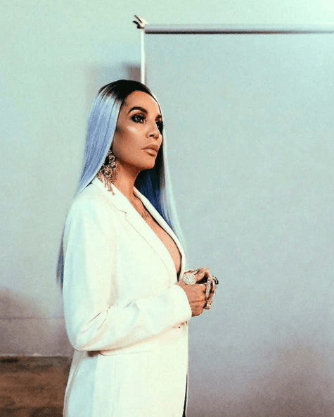 Ivy Queen. Tenemos tiempo sin ver a la Diva, a la Caballota. Ahora estará como presentadora en esta edición número 30.