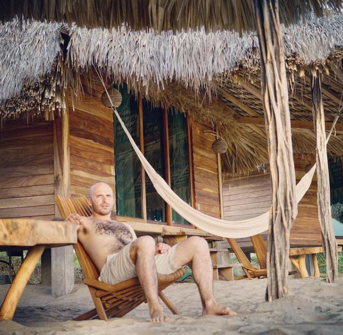 Landeta reconoció que le gustaría someterse a algún tratamiento con el que se le pudiera clonar parte de su cabello para resolver la calvicie.
<br>