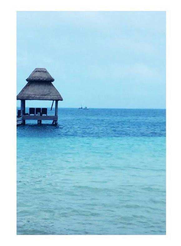 Nuestra querida Karla nos da los buenos días desde el Caribe Mexicano. #vacacionesenfamilia