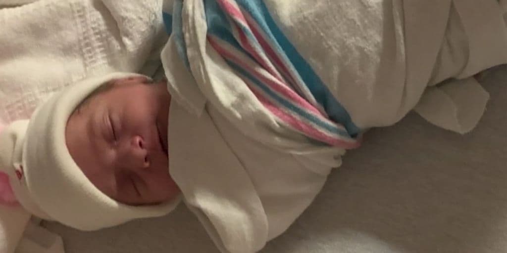 El lunes, 27 de enero, los Golatos estaban en Sea Isle City, Nueva Jersey y Jeanne estaba a tres semanas de su fecha de parto pero la bebé estaba ansiosa por conocer a su familia.
<br>
<br> Luciana Golato es la primera bebé
<b> </b>que nace en Sea Isle City desde 1977.
<br>