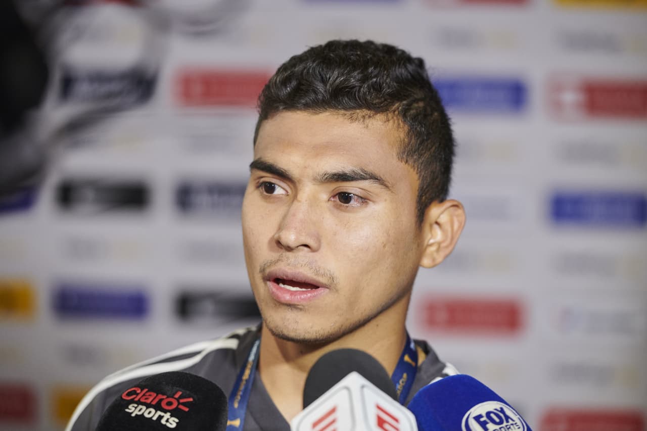 La Selección Mexicana de fútbol cerró así su preparación de cara a su importante duelo por la Semifinal de la Copa Oro 2019 cuando este martes en Phoenix se vea las caras ante la revelación del torneo, la Selección de Haití. Los integrantes del Tricolor y su entrenador, el argentino Gerardo 'Tata' Martino, sostuvieron un encuentro con la prensa luego de la práctica con el que bajaron el telón de los preparativos para su duelo que da un boleto a la Final del certamen.