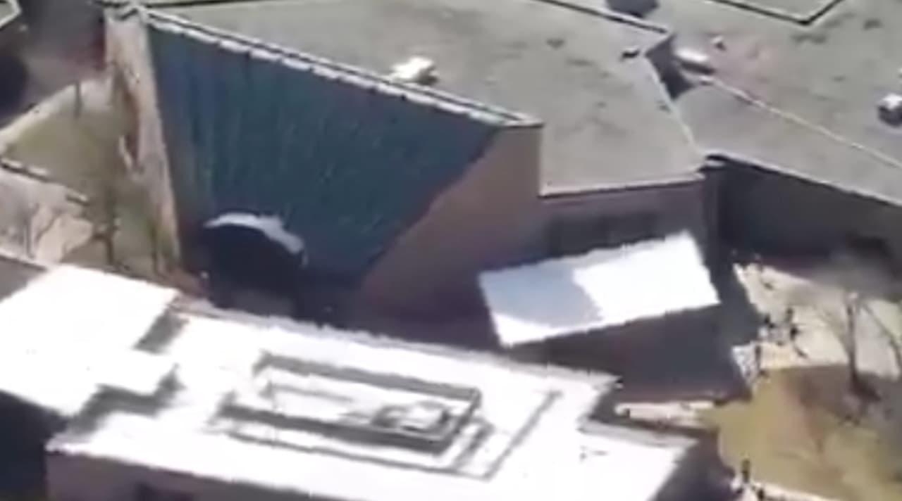 Última Hora: Autoridades responden a reportes de un tirador activo en Sinagoga en Michigan