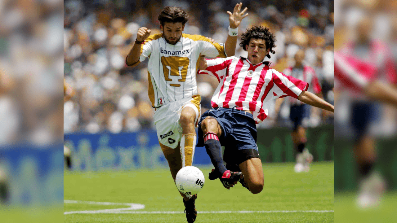 <b>Clausura 2004</b>
<br>- Pasaron siete torneos, tres años y medio, para vivir el drama desde el punto penal.
<br>- Chivas y Pumas se midieron frente a frente, el juego de ida tuvo un gol por equipo en los últimos 15 minutos. Para la vuelta, el empate sin goles orilló a la definición por penales.