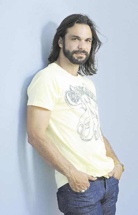 Es pareja de Joyce Ferreira de Oliveira, con quien tuvo un hijo hace poco más de dos años, el pequeño Enrico.