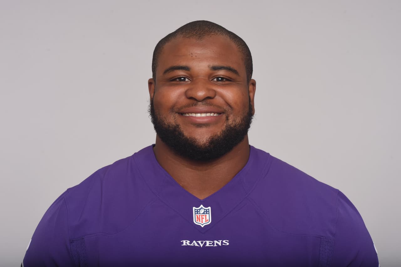 <b>4 NT - BRANDON WILLIAMS</b>: 
<i>FIRMADO POR </i>
<b>BALTIMORE RAVENS</b>
<br>Los equipos pueden buscar en el draft una solución de un solo hombre para detener la carrera o pueden pagar dinero a Williams similar a lo que Damon "Snacks" Harrison ganó en los Gigantes el año pasado.