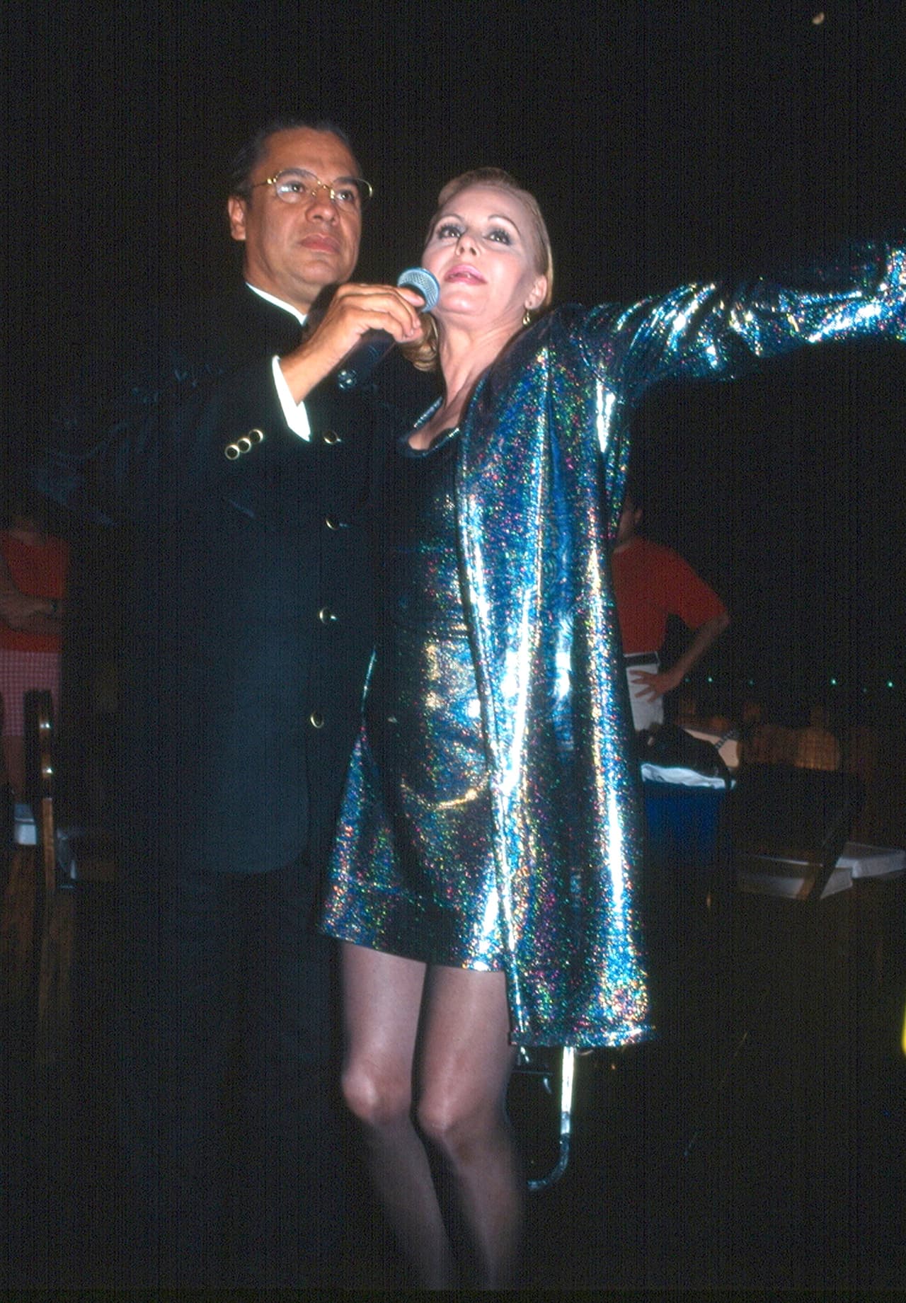 Juan Gabriel y Rocío Dúrcal también estarían en la contienda.